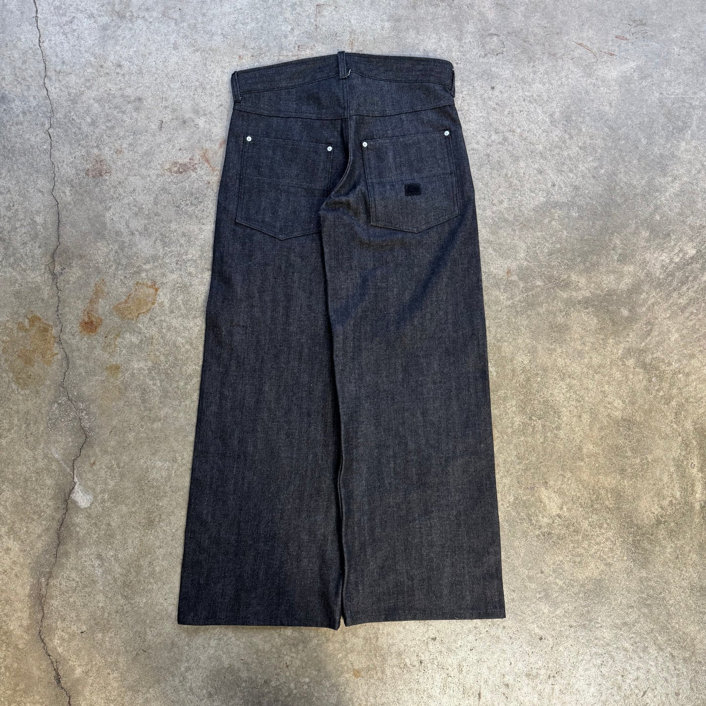 Black 13oz Selvedge Denim 1/1 (1)