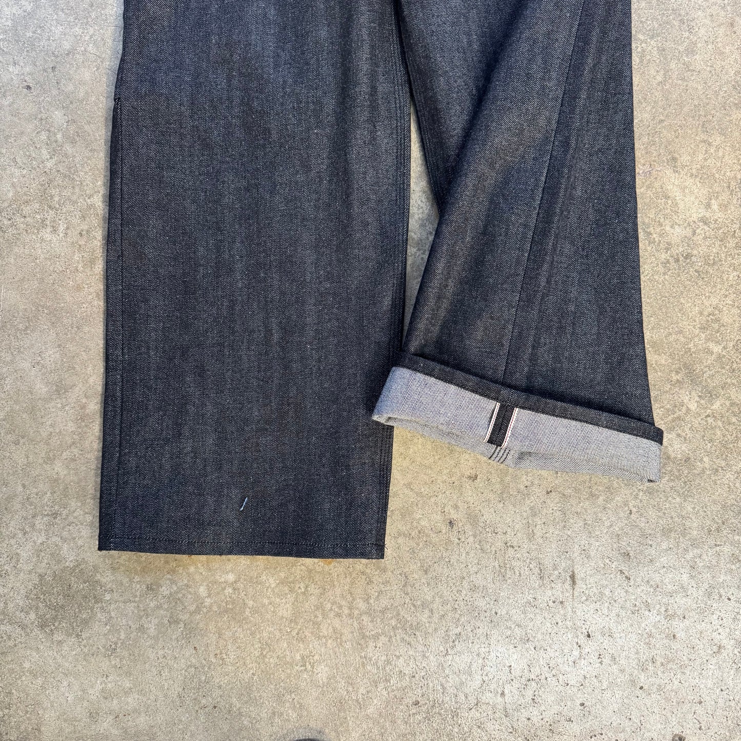 Black 13oz Selvedge Denim 1/1 (2)