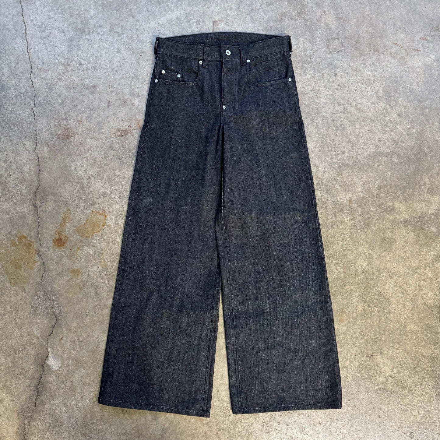 Black 13oz Selvedge Denim 1/1 (3)